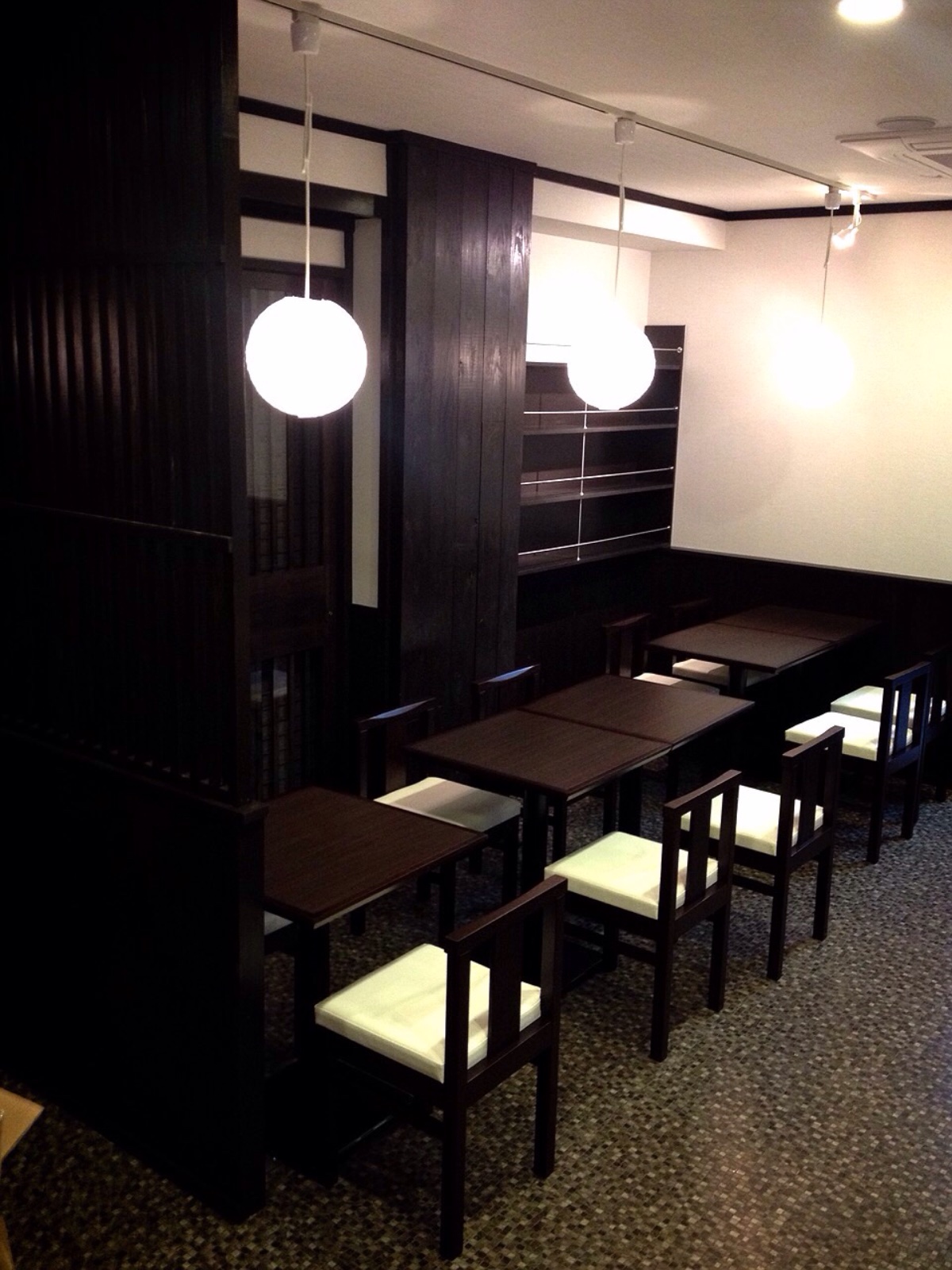 また来たくなる飽きない店舗　2 AFTER